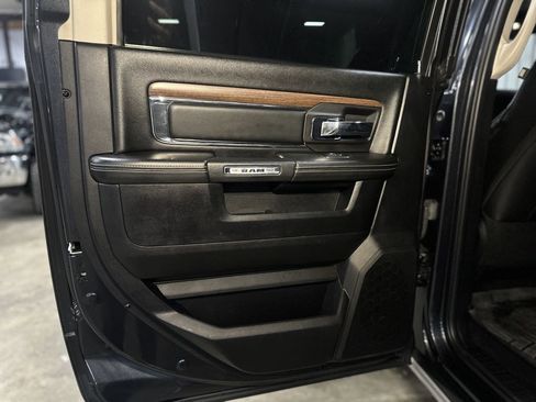 Used 2015 RAM 2500 Laramie w/ Convenience Group image 21