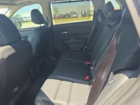 Used 2023 Nissan Rogue SV w/ SV Premium B Package FWD image 11