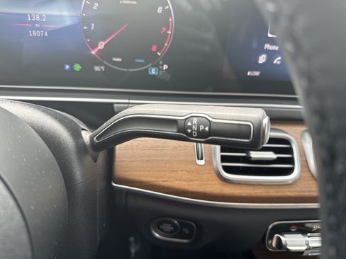 Certified 2025 Mercedes-Benz GLE 350 4MATIC image 26