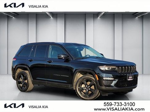 Used 2023 Jeep Grand Cherokee Limited w/ Black Appearance Package image 1