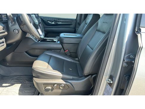 Used 2023 GMC Yukon XL Denali w/ Max Trailering Package AWD/4WD image 10
