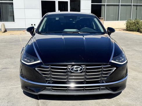 Used 2023 Hyundai Sonata SE FWD image 2