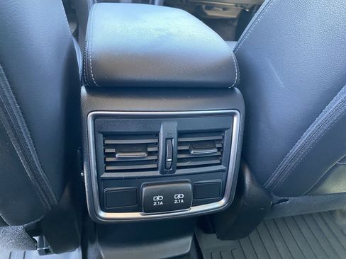 Certified 2022 Subaru Forester Limited AWD/4WD image 34