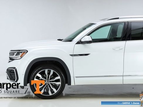 Used 2023 Volkswagen Atlas SEL Premium AWD/4WD image 3