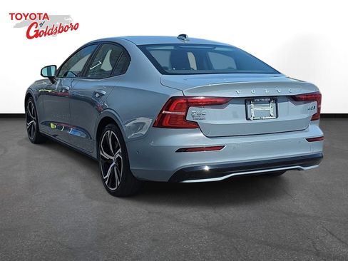 Used 2024 Volvo S60 B5 Plus image 7