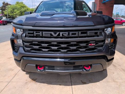 Used 2024 Chevrolet Silverado 1500 Custom Trail Boss AWD/4WD image 9