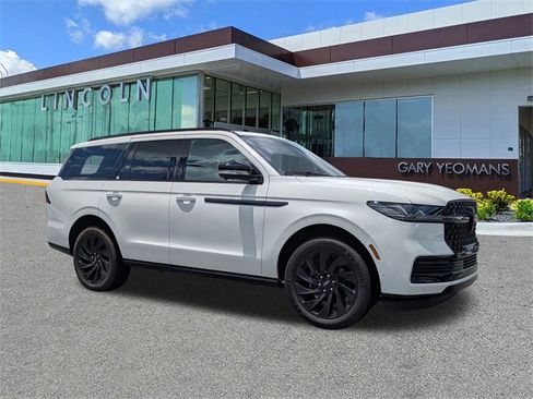 New 2025 Lincoln Navigator Reserve w/ Jet Appearance Package image 2