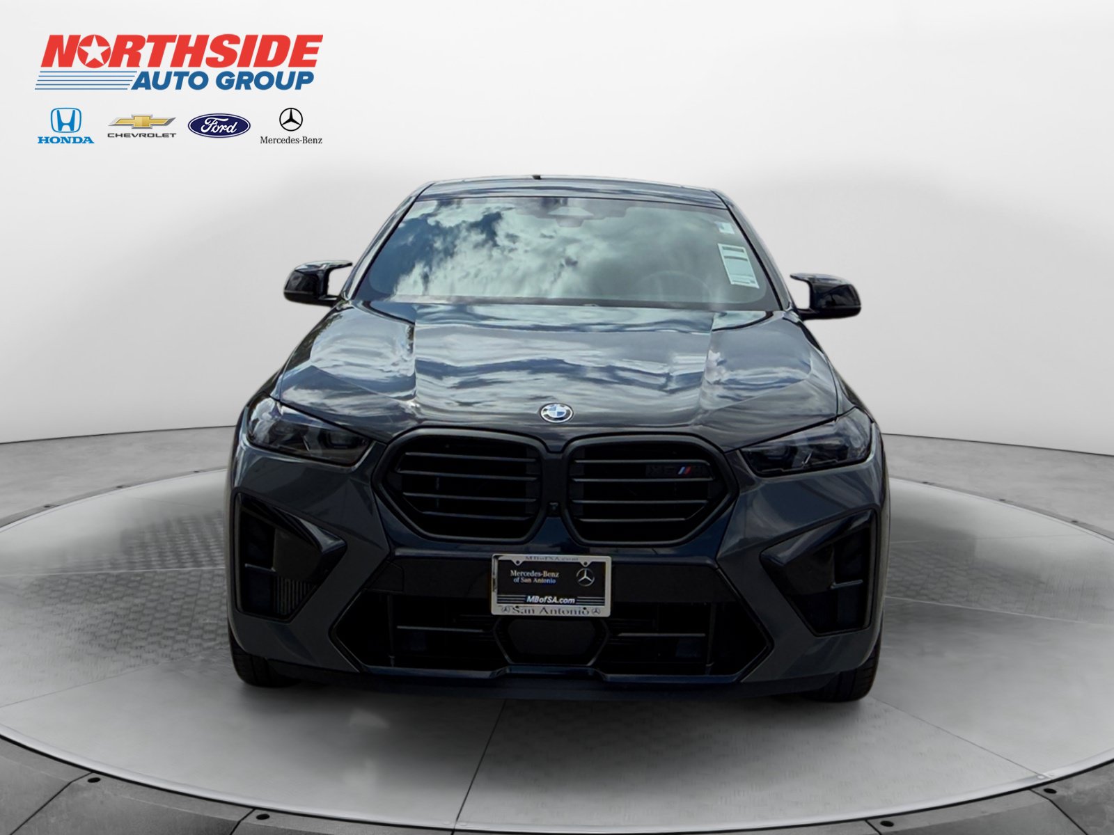 Used 2025 BMW X6 M Competition w/ Executive Package AWD/4WD image 2