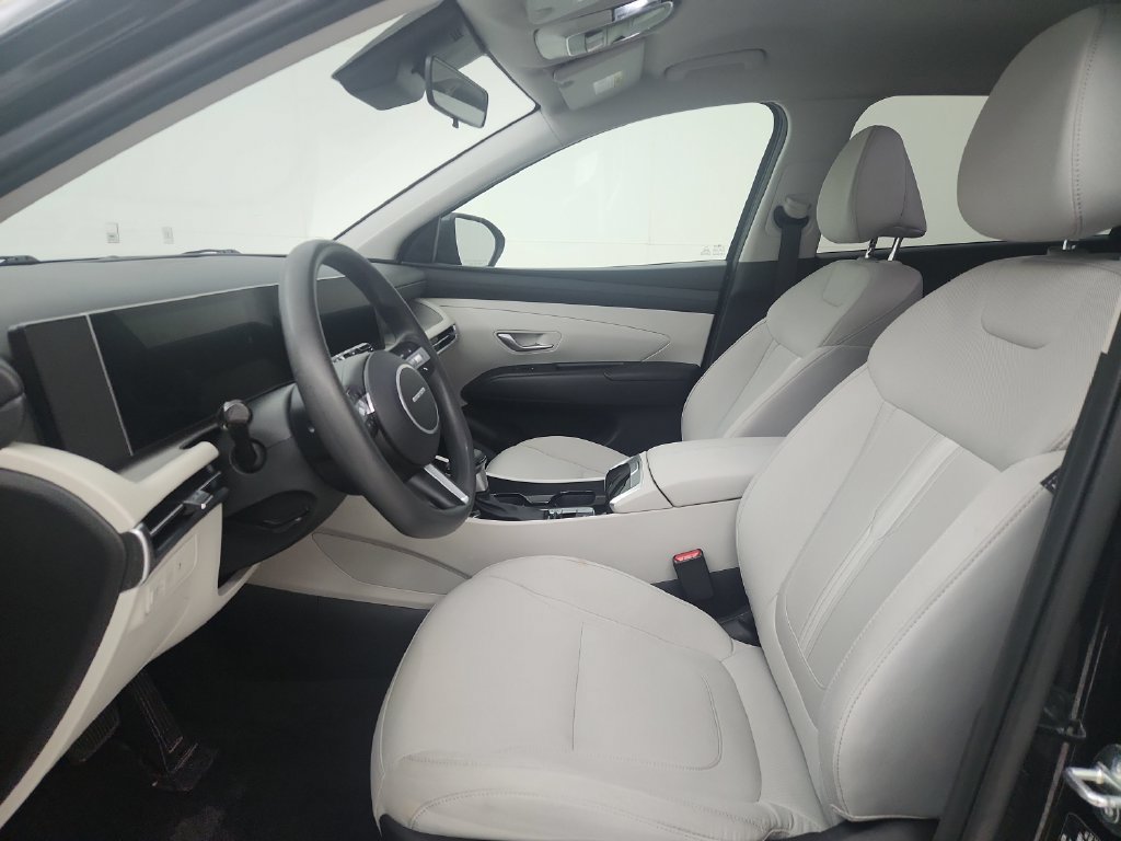 Used 2025 Hyundai Tucson SEL FWD image 19