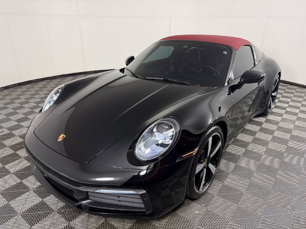 Used 2021 Porsche 911 AWD/4WD image 2