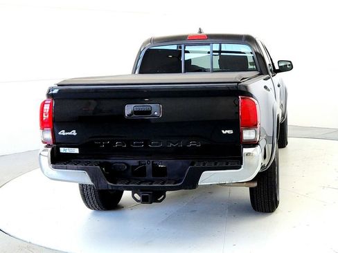 Used 2023 Toyota Tacoma SR5 AWD/4WD image 5