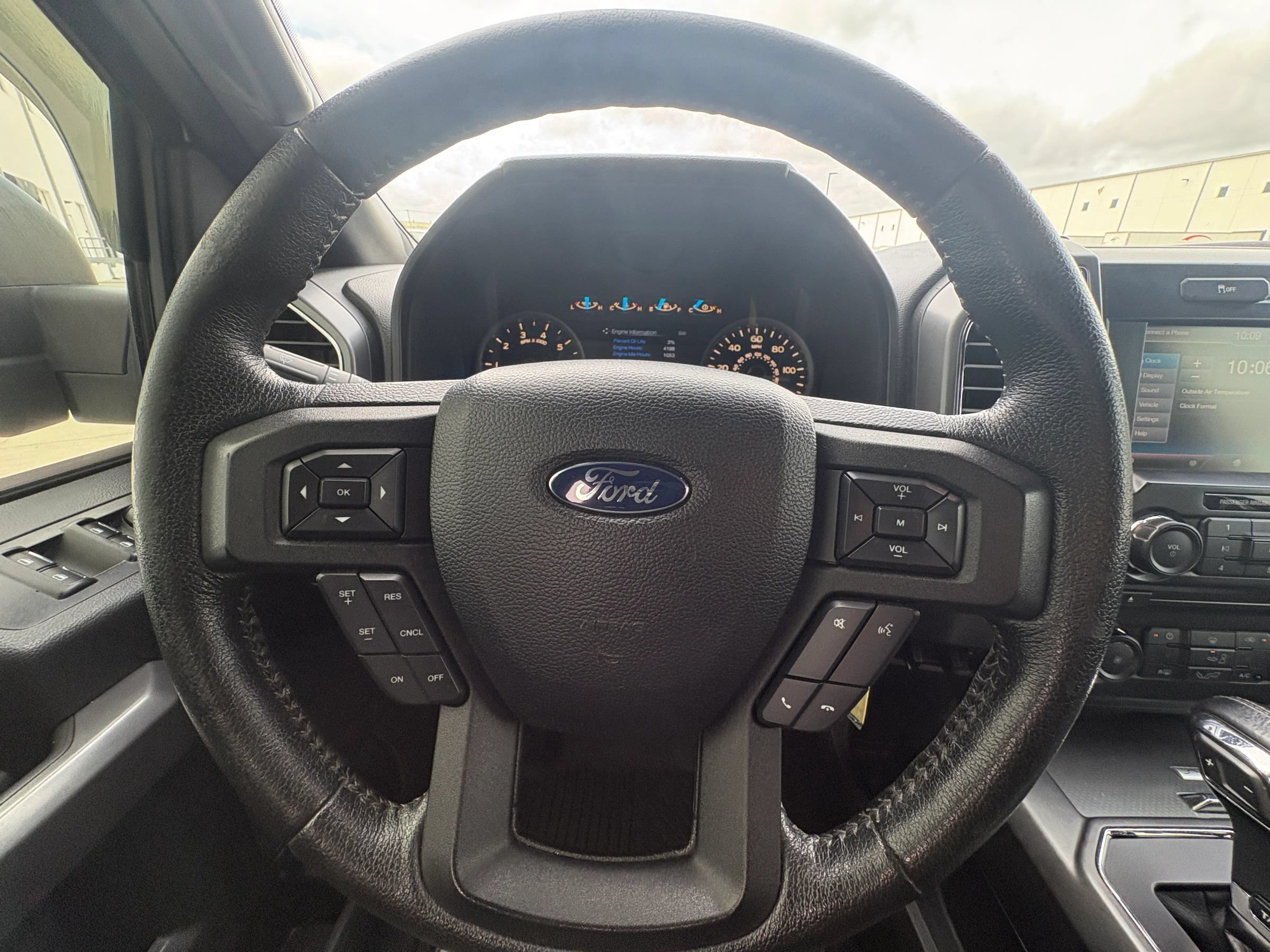 Used 2015 Ford F150 XLT w/ Equipment Group 302A Luxury RWD image 10