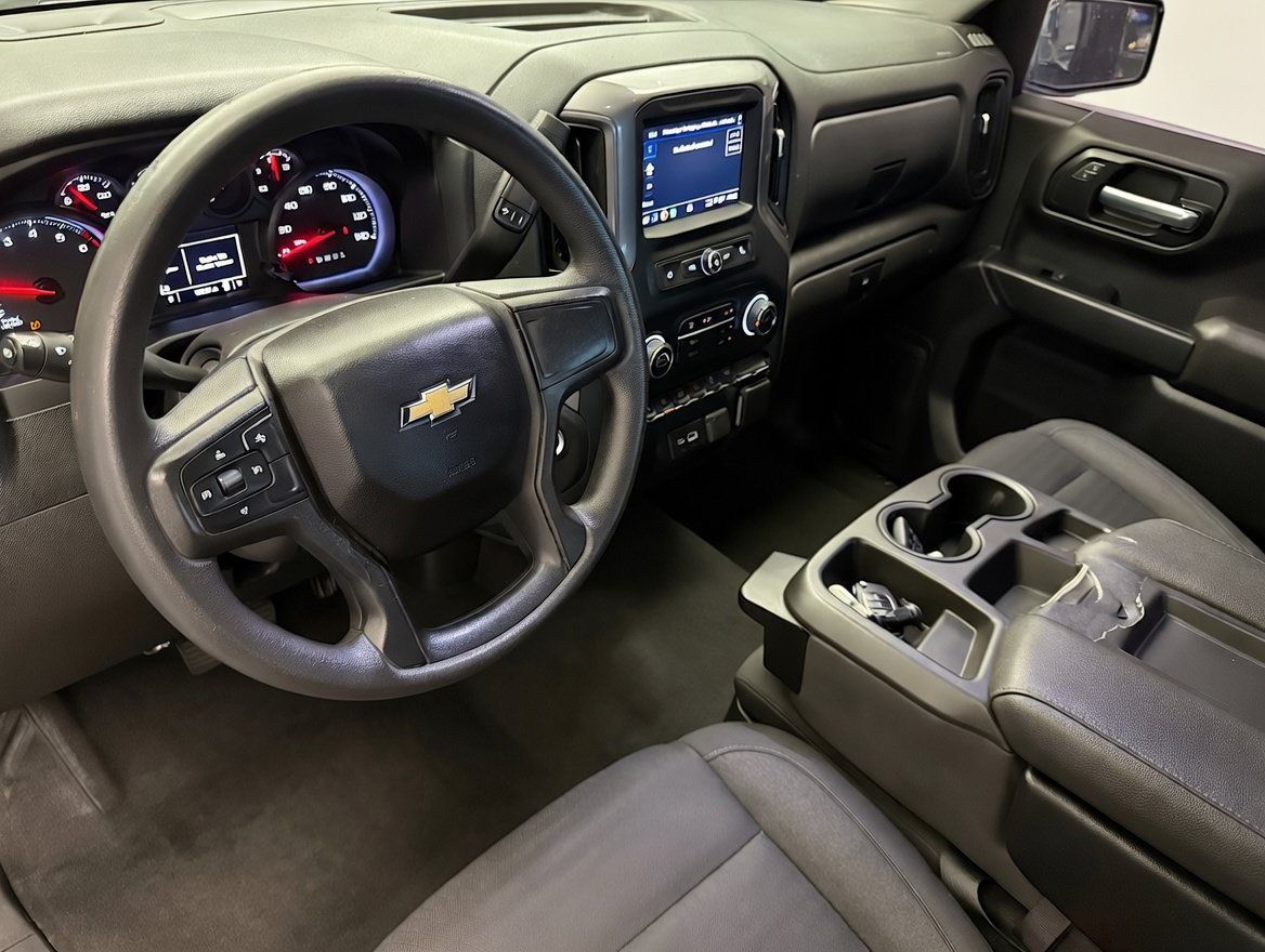 Used 2023 Chevrolet Silverado 1500 Custom RWD image 5