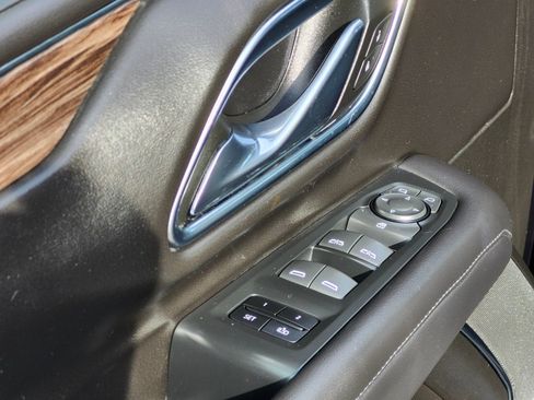 Used 2021 Chevrolet Tahoe LT image 17