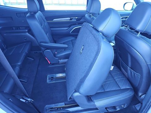 Used 2024 Kia Telluride EX X-Line image 24