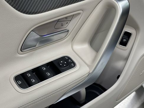 Certified 2025 Mercedes-Benz CLA 250 4MATIC image 11