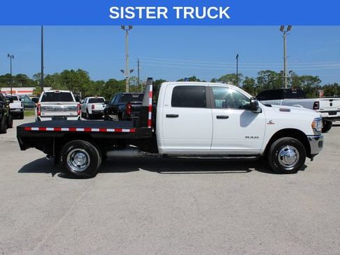Used 2024 RAM 3500 SLT w/ Quick Order Package 2YG SLT AWD/4WD image 11