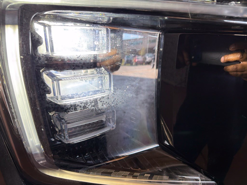 Used 2021 GMC Yukon Denali w/ Denali Premium Package AWD/4WD image 10