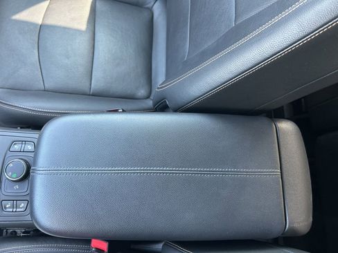 Used 2019 GMC Terrain SLT w/ Preferred Package AWD/4WD image 43