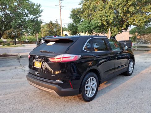 Certified 2024 Ford Edge SEL AWD/4WD image 3