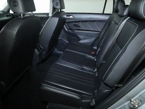 Certified 2022 Volkswagen Tiguan SE AWD/4WD image 14