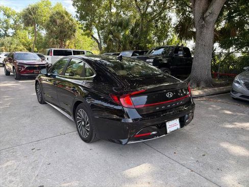 Used 2021 Hyundai Sonata Limited w/ Cargo Package FWD image 9