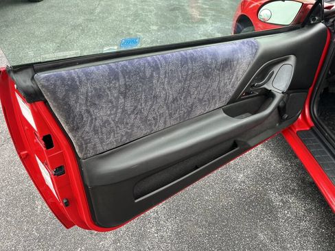 Used 2000 Chevrolet Camaro LT RWD image 15