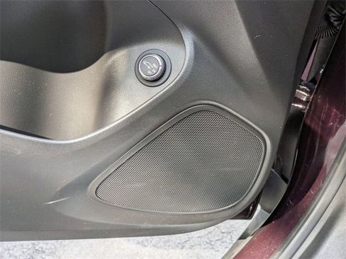 Used 2021 Buick Encore GX Essence w/ Advanced Technology Package image 13