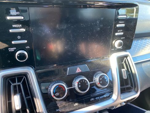 Used 2022 Kia Sorento LX AWD/4WD image 10