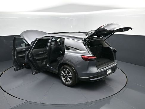 Certified 2026 INFINITI QX60 Pure w/ Cargo Package image 2