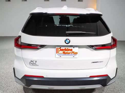 Used 2023 BMW X1 xDrive28i w/ Convenience Package AWD/4WD image 8