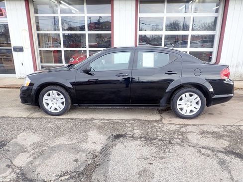 Used 2013 Dodge Avenger SE image 15