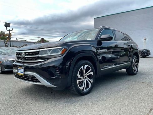 Used 2020 Volkswagen Atlas Cross Sport SEL Premium AWD/4WD image 4