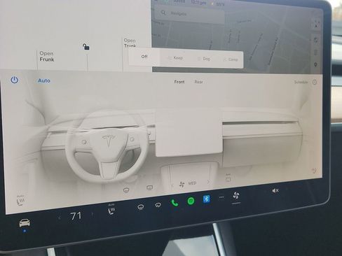 Used 2021 Tesla Model Y Long Range image 15