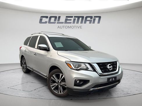 Used 2017 Nissan Pathfinder Platinum w/ Cargo Package AWD/4WD image 7