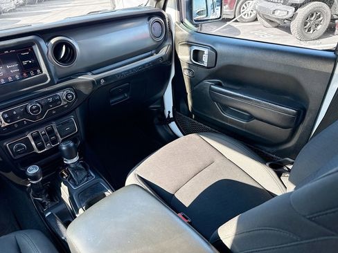 Used 2022 Jeep Wrangler Unlimited Sport AWD/4WD image 26