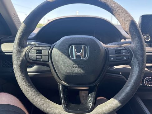 Used 2023 Honda Accord EX image 13