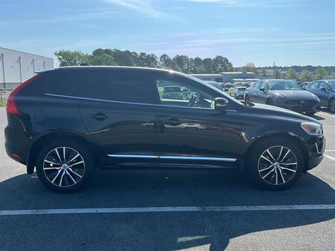 Used 2016 Volvo XC60 T5 Platinum w/ Climate Package image 26