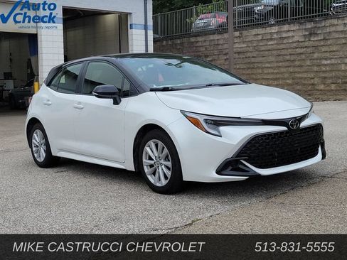 Used 2024 Toyota Corolla SE w/ SE Package FWD image 7