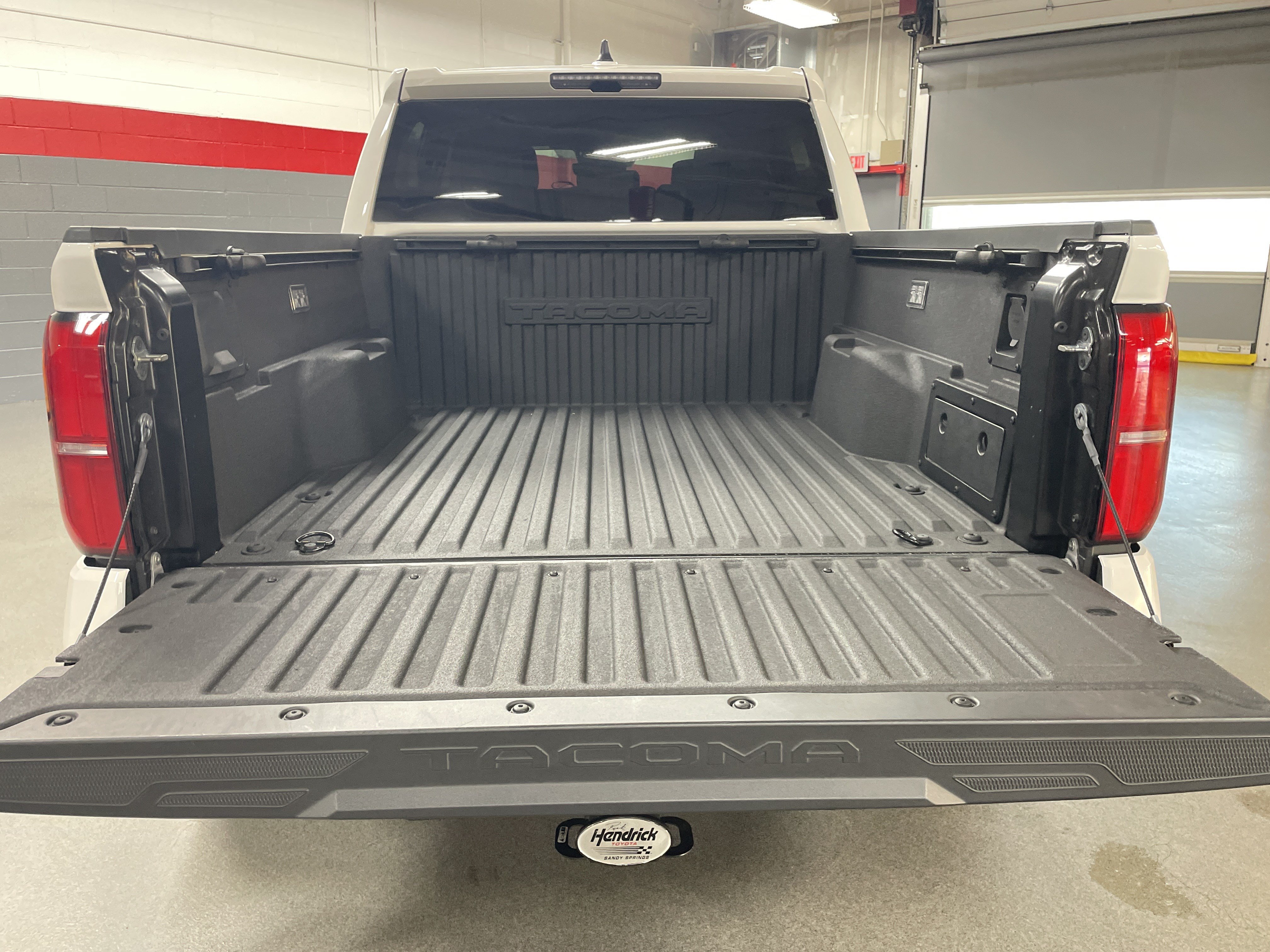 Used 2024 Toyota Tacoma TRD Off-Road AWD/4WD image 34