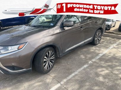 Used 2019 Mitsubishi Outlander SE