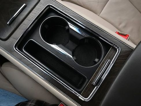 Used 2017 Lincoln Continental Reserve w/ Technology Package image 29