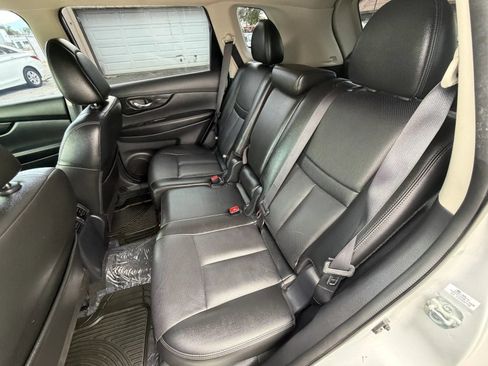 Used 2018 Nissan Rogue SL FWD image 15