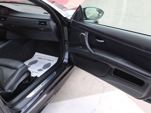 Used 2012 BMW M3 Convertible w/ Premium Pkg RWD image 18