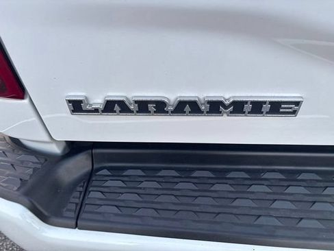 Used 2025 RAM 3500 Laramie AWD/4WD image 5