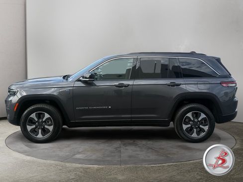 Used 2024 Jeep Grand Cherokee Limited 4xe AWD/4WD image 4