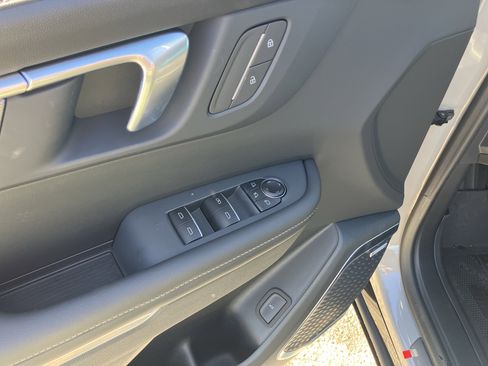 New 2026 Buick Enclave Sport Touring w/ LPO, Floor Liner Package image 18