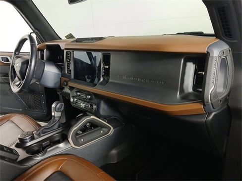Certified 2024 Ford Bronco Outer Banks image 21