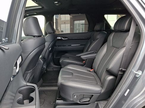 Used 2023 Hyundai Palisade Calligraphy w/ Winter Package AWD/4WD image 10