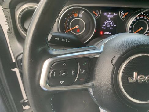 Used 2023 Jeep Wrangler Sport AWD/4WD image 12